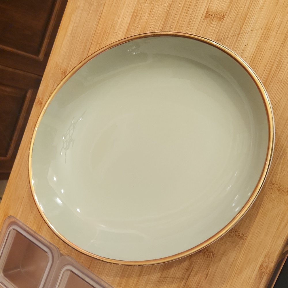TAYLOR SMITH TAYLOR 11" OVAL VEGTABLE BOWL